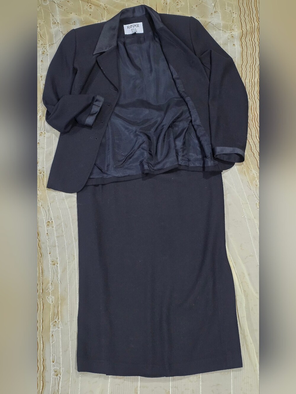 Kasper Petite Black Skirt Suit Set | Satin Detail Blazer | Office Career Wear